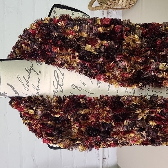 - Handmade Knitted Scarf - Picture 5 of 5